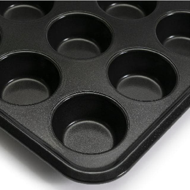 Habitat 12 Cup Muffin Tray - gallery image 2