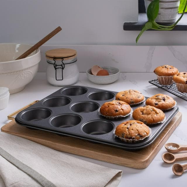 Habitat 12 Cups Non Stick Muffin Tray - gallery image 2