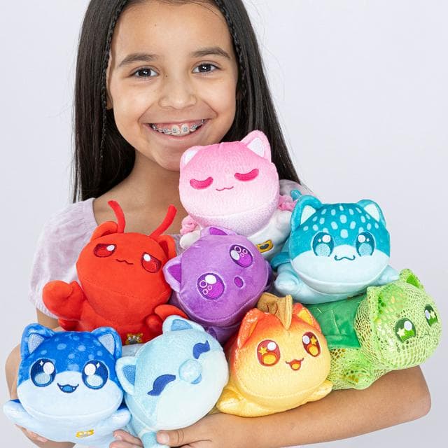 Aphmau Plush - gallery image 4
