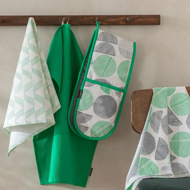 Habitat Linear Circles Double Oven Gloves - gallery image 2