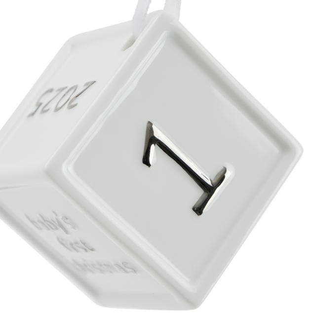 Sainsbury's Home Single Babies First Christmas Cube Bauble - gallery image 4
