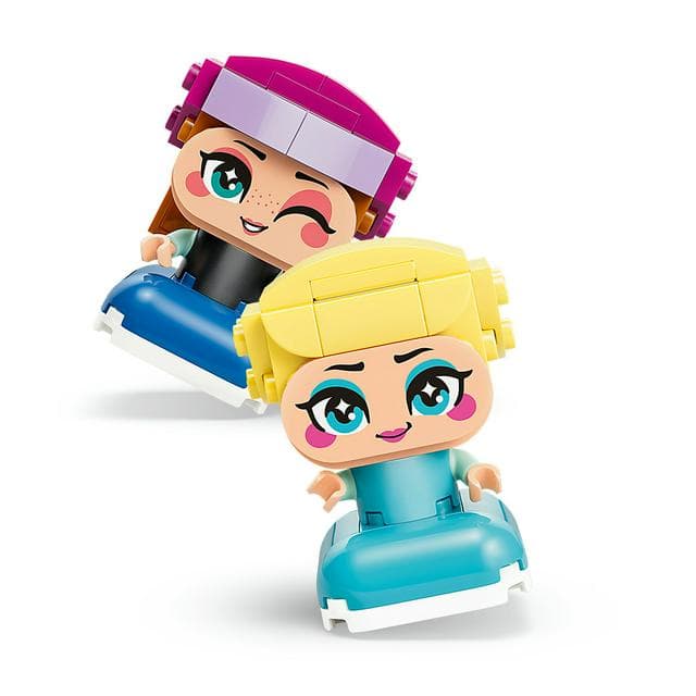 LEGO Disney Frozen Mini Anna & Elsa Figures 43284 - gallery image 3