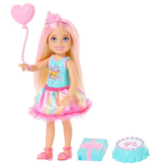 Barbie Club Chelsea Doll & Accessories - gallery image 1