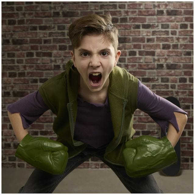 Spider-Man Hulk Gamma Smash Fists - gallery image 3
