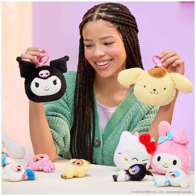 L.O.L. Surprise Loves Reversible Plush Surprise Assortment - gallery image 5