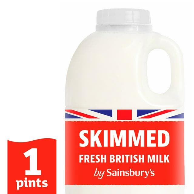 Sainsbury's British Skimmed Milk 568ml (1 pint) - gallery image 1