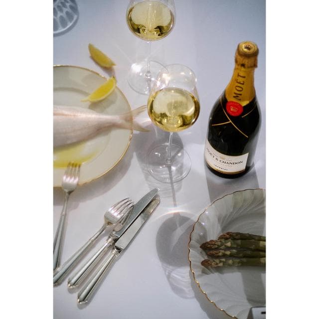 Moët & Chandon Brut Imperial Champagne 75cl - gallery image 3
