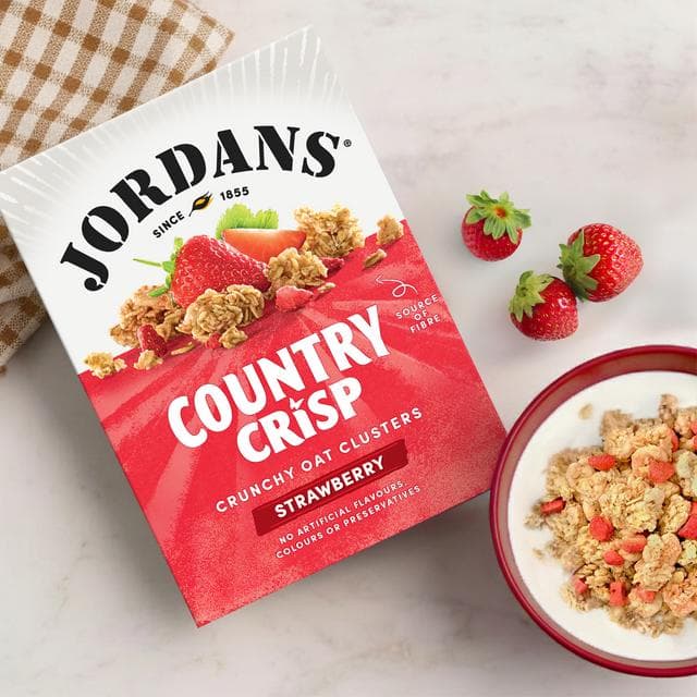Jordans Country Crisp Sun Ripe Strawberry Breakfast Cereal 450g - gallery image 4