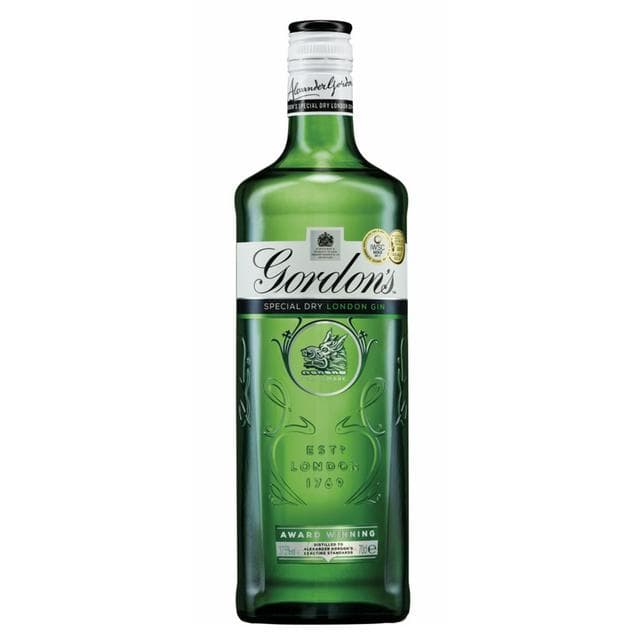 Gordon's London Dry Gin 70cl - gallery image 1