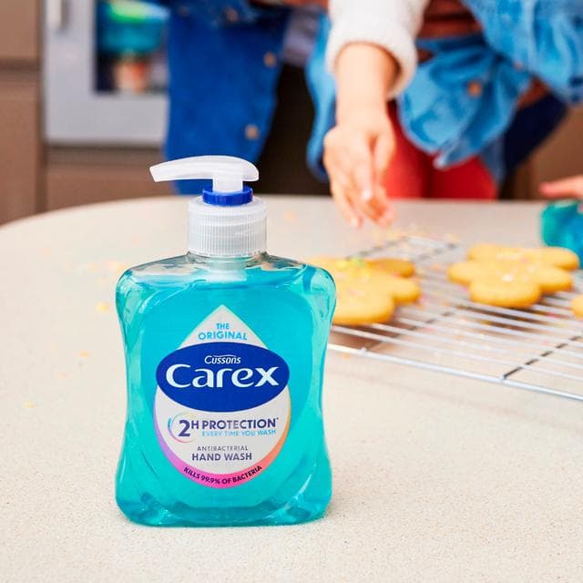 Carex 250ml Original Antibacterial Hand Wash - gallery image 2