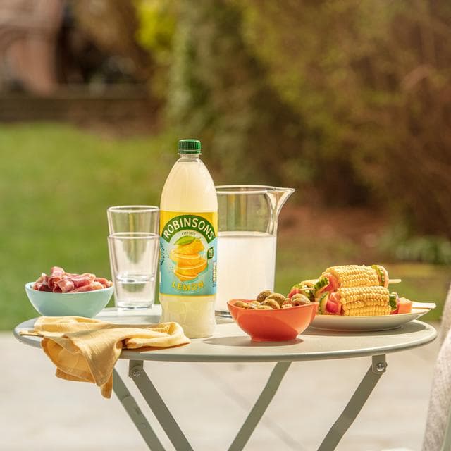 Robinsons Lemon Squash No Added Sugar 1L - gallery image 2