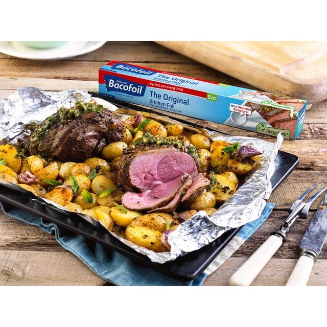 Bacofoil the Original Kitchen Foil 30cm x 10m - gallery image 5