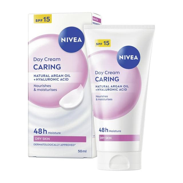 Nivea Nourishing Day Cream Moisturiser for Dry & Sensitive Skin SPF15 50ml - gallery image 1
