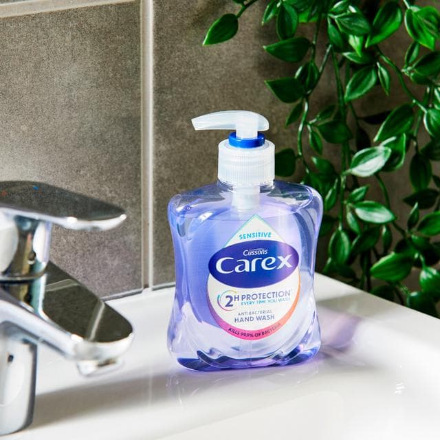 Carex 250ml Sensitive Antibacterial Handwash - gallery image 2