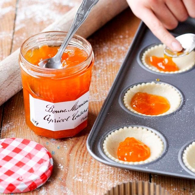 Bonne Maman Apricot Conserve 370g - gallery image 2