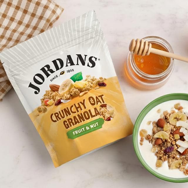 Jordans Crunchy Oat Fruit & Nut Granola Breakfast Cereal 750g - gallery image 4