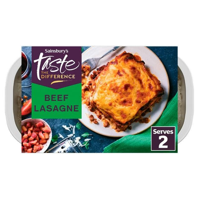 Sainsbury's Beef Lasagne Ready Meal For 2, Taste the Difference 800g - gallery image 1