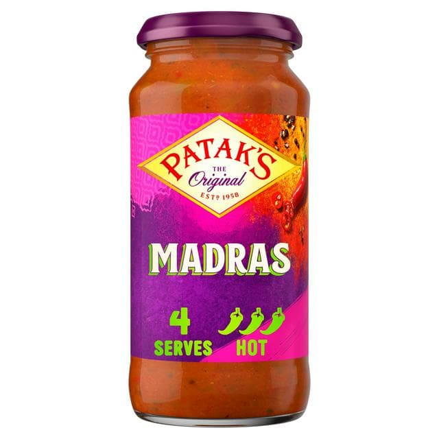 Patak's Indian 450g Madras Curry Sauce - gallery image 1