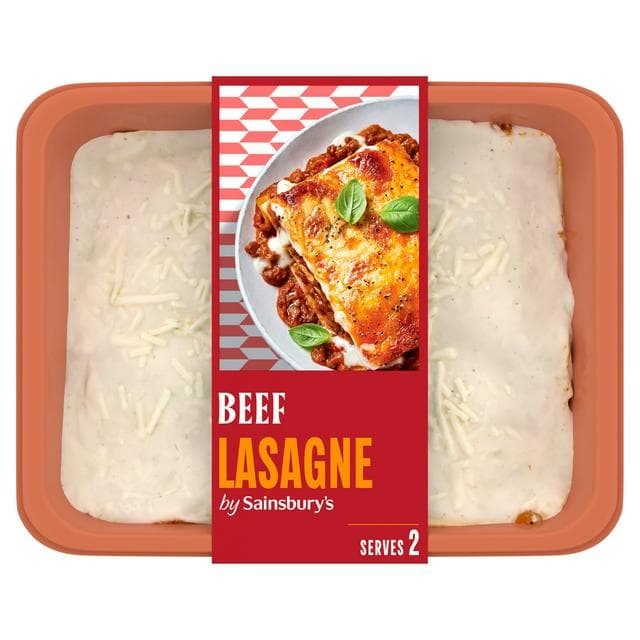 Sainsbury's Beef Lasagne Ready Meal For 2 750g - gallery image 1