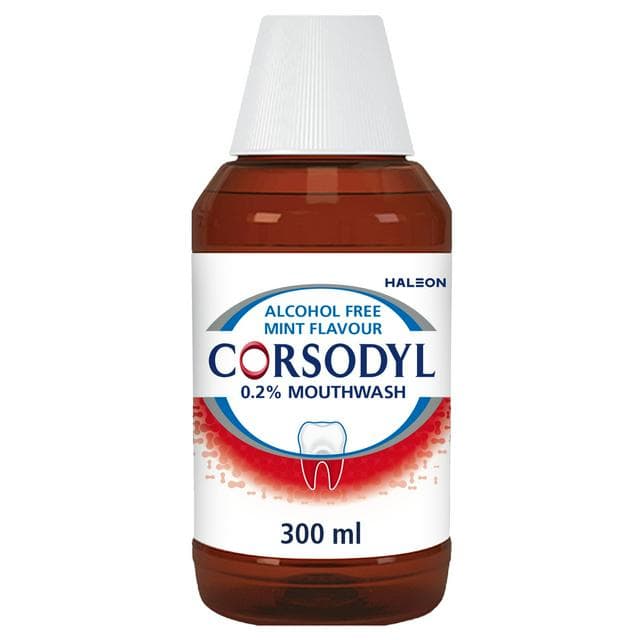 Corsodyl 300ml Medicated Antibacterial Alcohol Free Mouthwash - gallery image 1