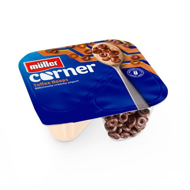 Muller Corner Toffee Yogurt with Chocolate Hoops 124g - gallery image 2