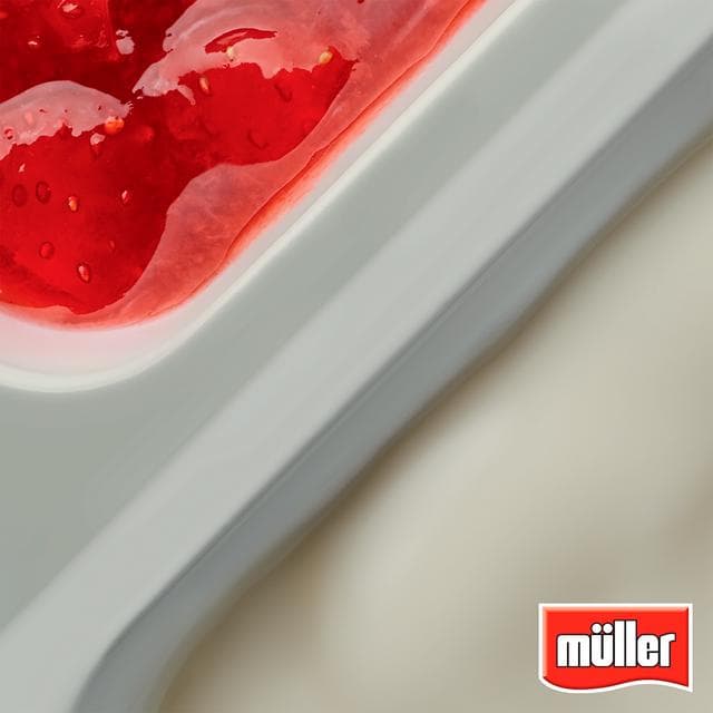 Müller Corner Strawberry Yogurt 136g - gallery image 4