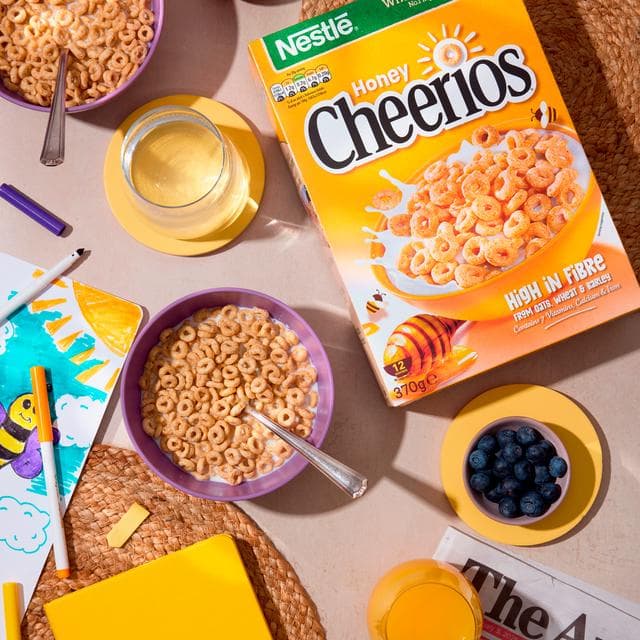 Nestle Cheerios Honey Cereal 515g - gallery image 2