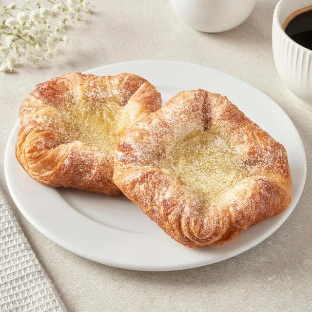 Sainsbury's Vanilla Flavoured Danish Crown x2 - gallery image 1