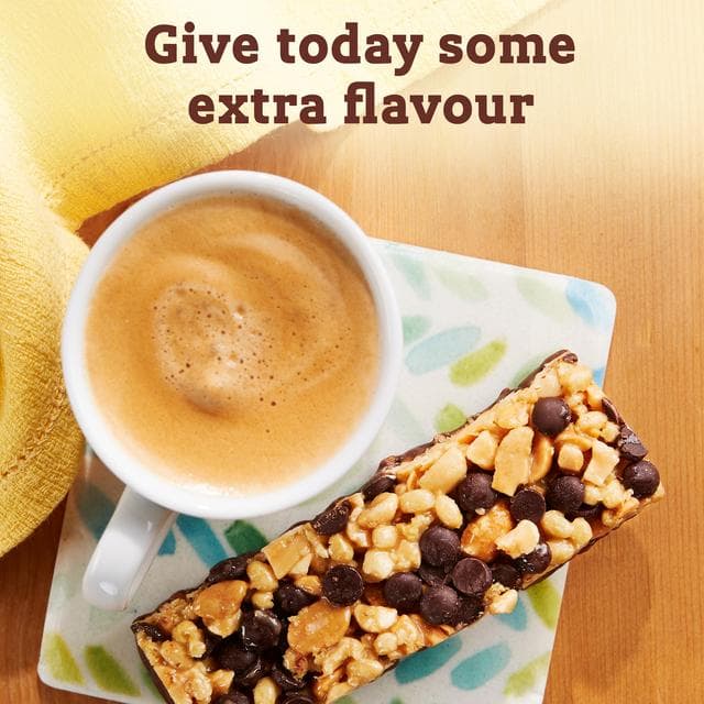 Nature Valley Protein Peanut & Chocolate Cereal Bars 40g - gallery image 5