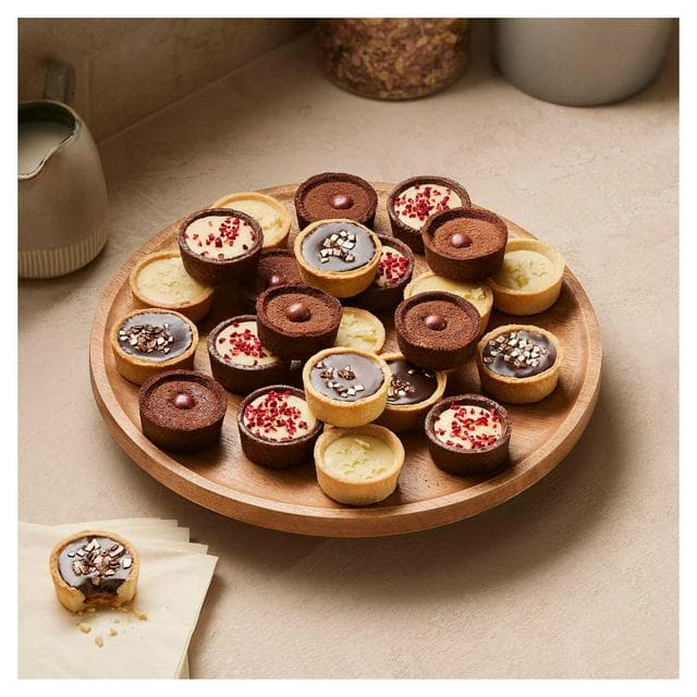 Sainsbury's Mini Tart Sharing Selection, Taste the Difference (24 Pieces) - gallery image 1