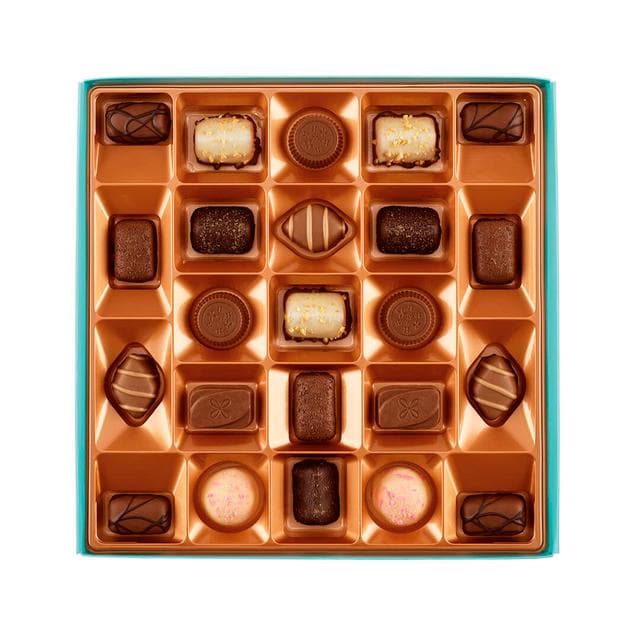 Thorntons Classic Collection Milk, Dark & White Chocolate Gift Box 262g - gallery image 3