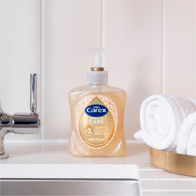 Carex 500ml Advanced Care Shea Butter Antibacterial Hand Wash - gallery image 3