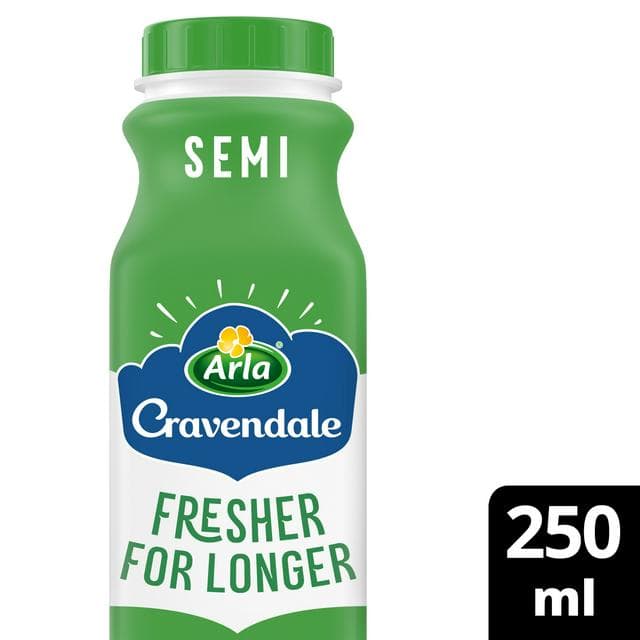 Cravendale Filtered Fresh Semi Skimmed Milk Fresher for Longer 250ml - gallery image 1