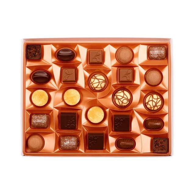 Thorntons Continental Milk, Dark, White Chocolate Gift Box 264g - gallery image 3