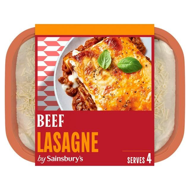 Sainsbury's Beef Lasagne Ready Meal For 4 1.5kg - gallery image 1