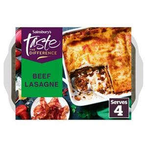 Sainsbury's Beef Lasagne Ready Meal For 4, Taste the Difference 1.5kg