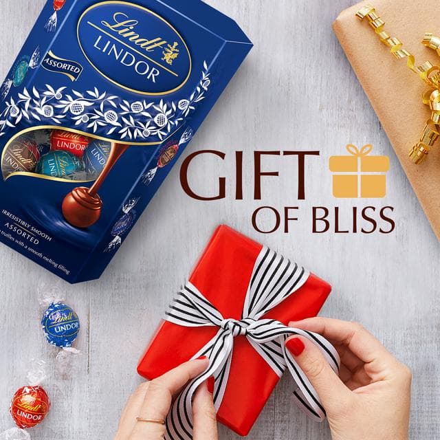 Lindt Lindor Blue Assorted Milk Chocolate Truffles Box 337g - gallery image 4