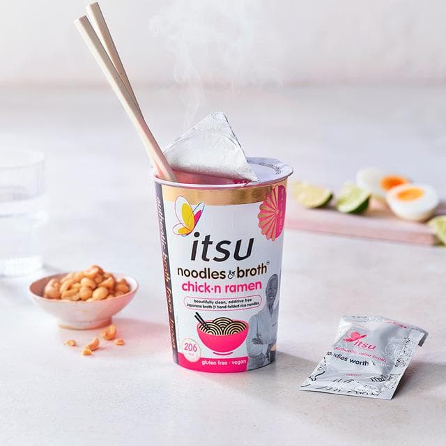 itsu Chick-n Ramen Rice Noodle Pot 64g - gallery image 3