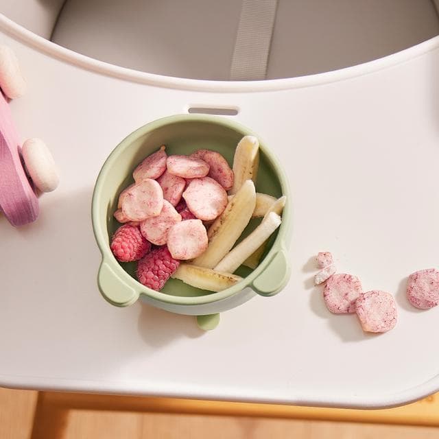 Kiddylicious Raspberry & Beetroot Melty Buttons 9+ Months 6g - gallery image 4