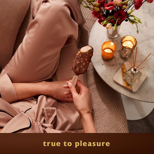 Magnum Mini Double Caramel Almond & Gold Caramel Billionaire Ice Cream Sticks 6x55ml - gallery image 6