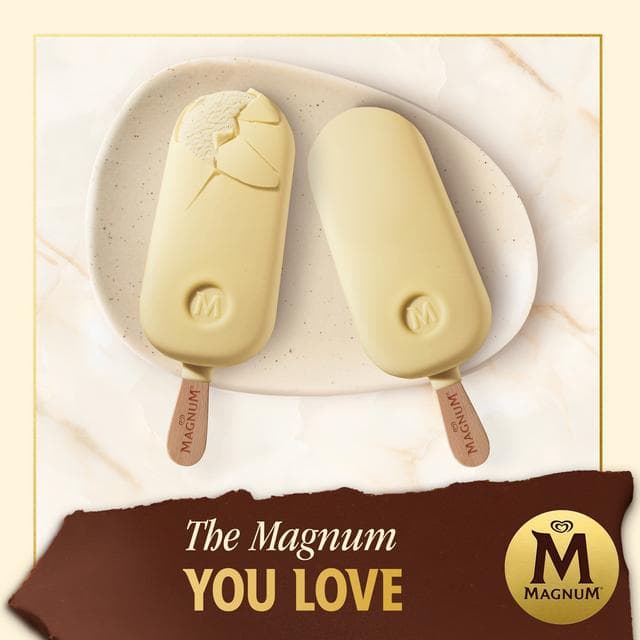 Magnum White Chocolate Ice Cream Sticks 6x100ml - gallery image 2