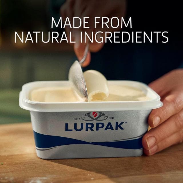 Lurpak Slightly Salted Spreadable Blend of Butter & Rapeseed Oil 400g - gallery image 2