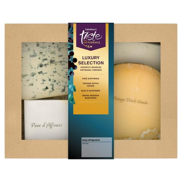 Sainsbury's Luxury Cheese Selection, Taste the Difference 488g - gallery image 1