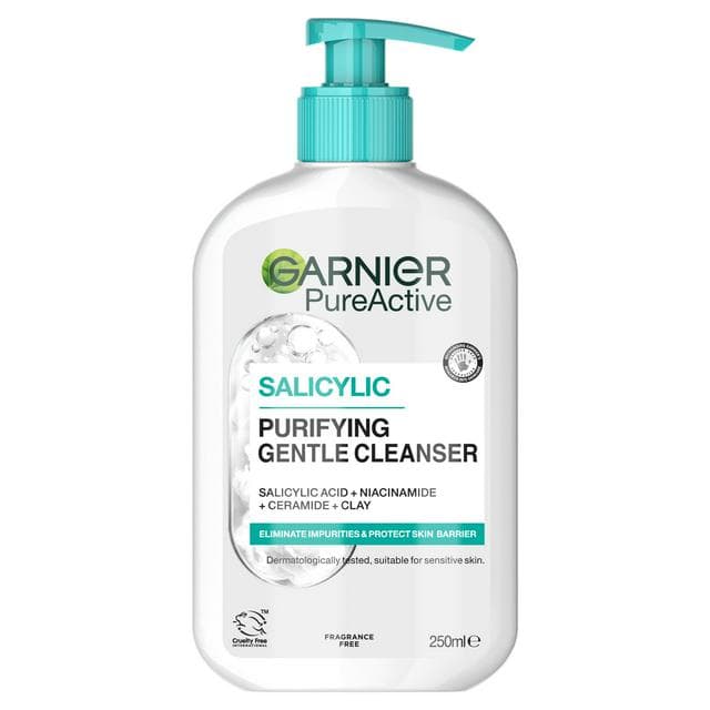 Garnier Gentle Hydrating Deep Face Cleanser Suitable for Sensitive Skin 250ml - gallery image 1