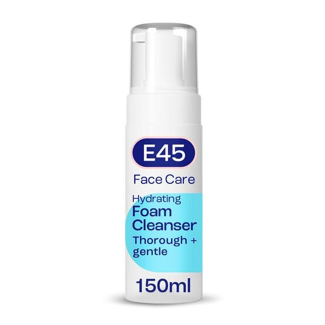 E45 Face Foaming Cleanser Wash for Dry & Sensitive Skin 150ml - gallery image 1