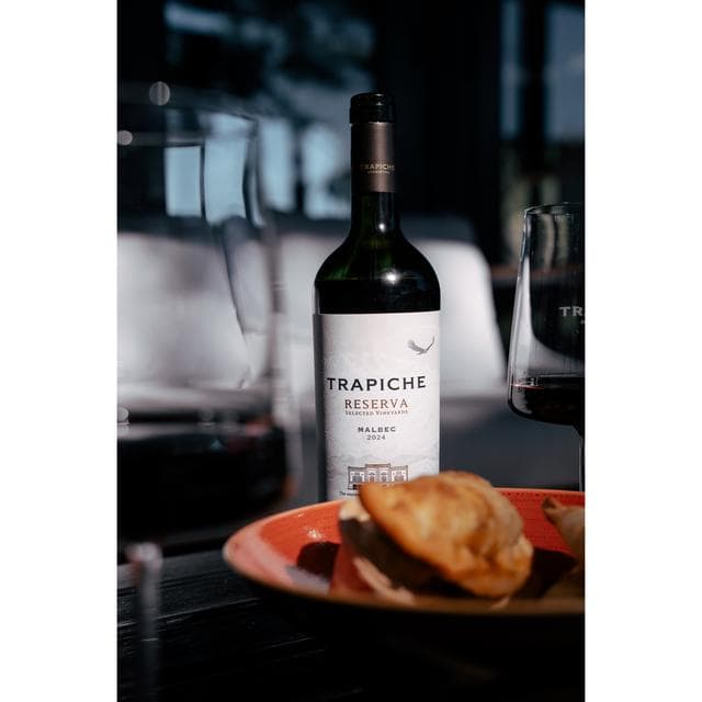 Trapiche Reserve Malbec Red Wine 1.5L - gallery image 5