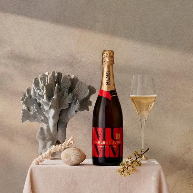 Mumm Marlborough Brut Prestige Sparkling Wine 75cl - gallery image 3