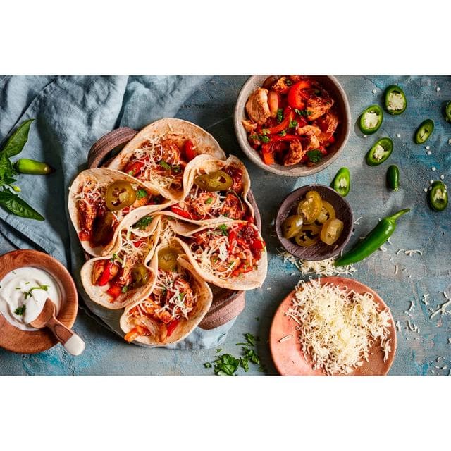 Capsicana 335g Mexican Chilli & Honey Fajita Kit - gallery image 4