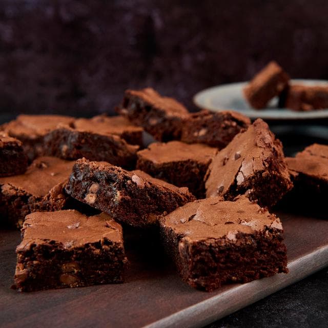 Mr Kipling Signature 379g Baking Triple Chocolate Brownie Cake Mix - gallery image 5