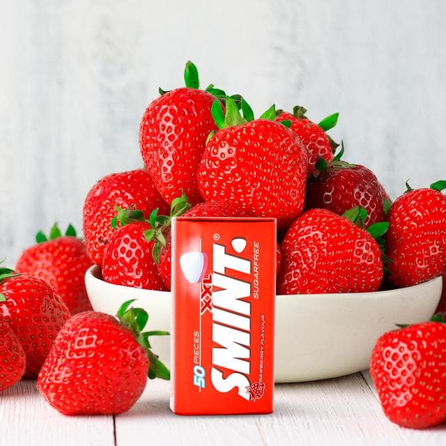 Smint XXL Sugarfree Strawberry Flavour Mints Pieces x50 35g - gallery image 3